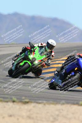 media/Apr-14-2024-SoCal Trackdays (Sun) [[70f97d3d4f]]/9-Turn 12 (115pm)/